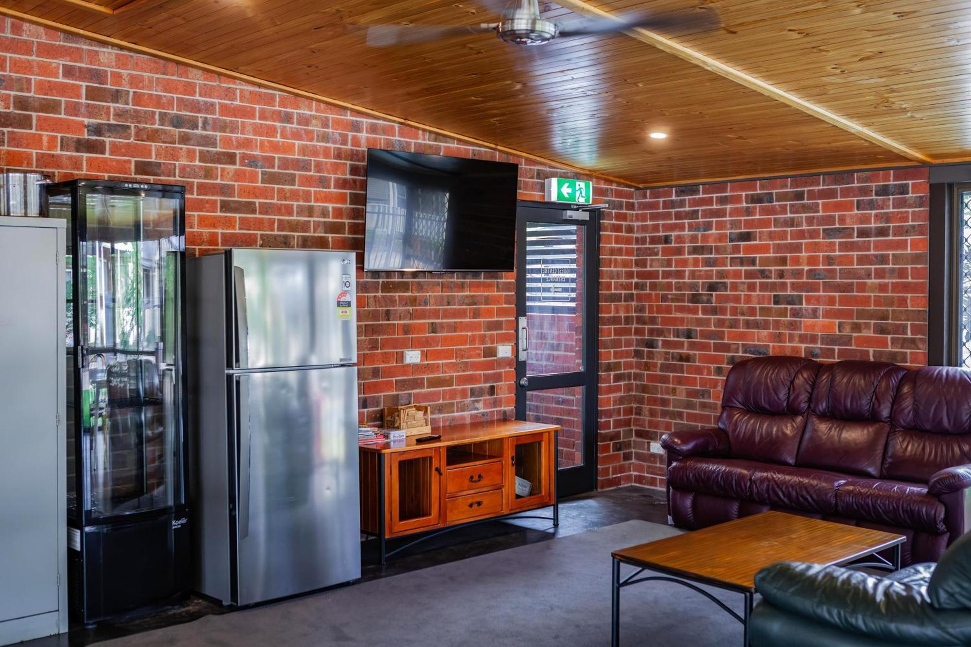 Отель Big4 Albury Tourist Park Экстерьер фото