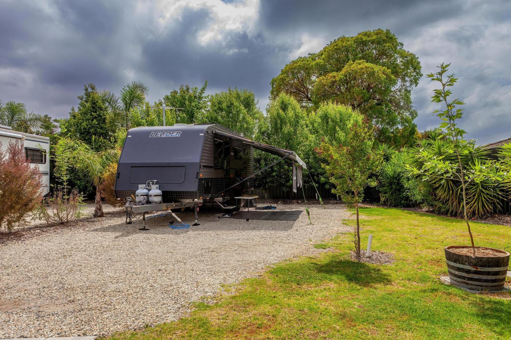 Отель Big4 Albury Tourist Park Экстерьер фото
