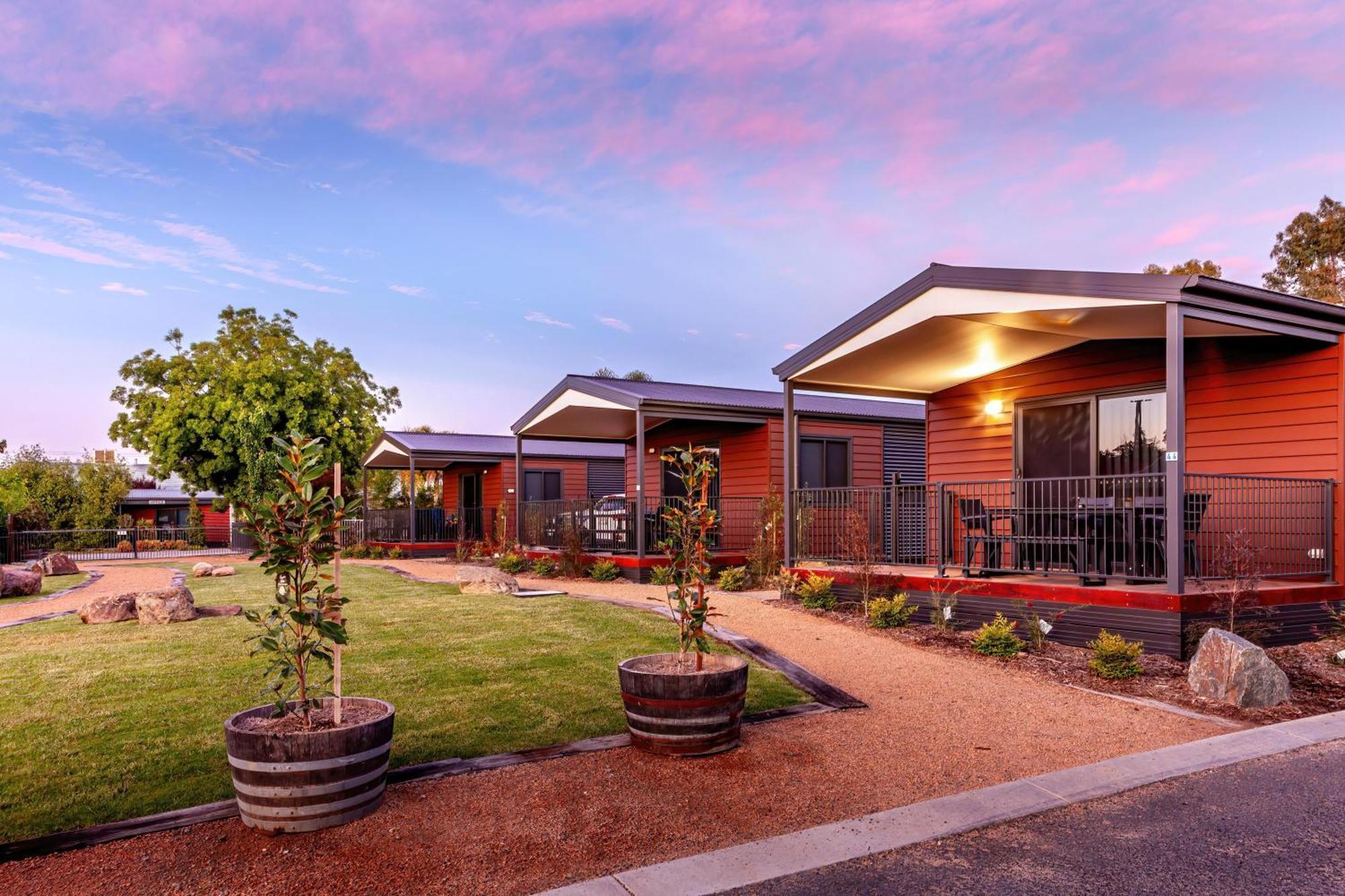 Отель Big4 Albury Tourist Park Экстерьер фото