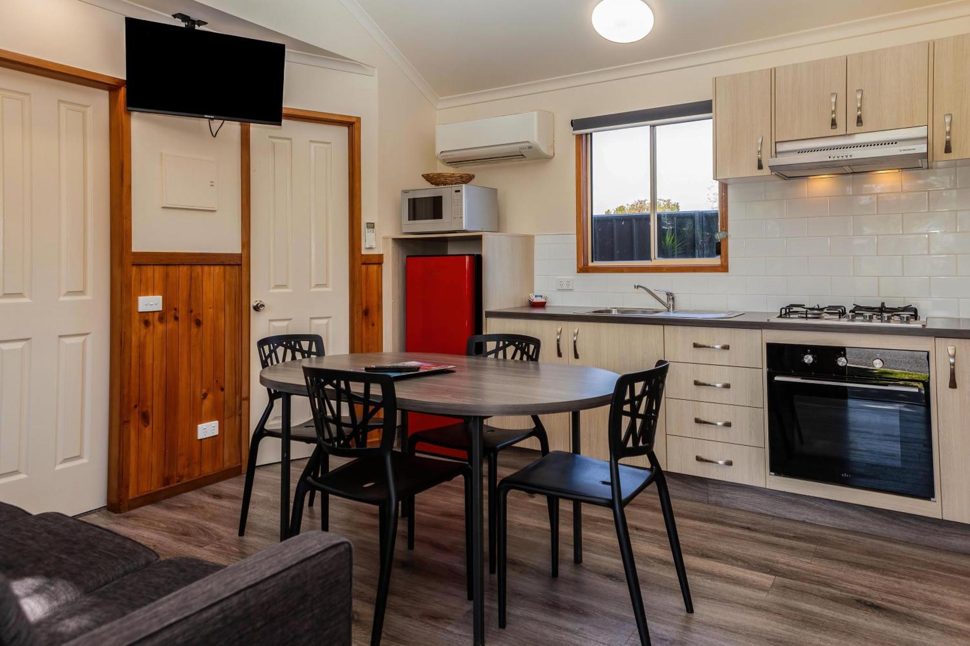 Отель Big4 Albury Tourist Park Экстерьер фото