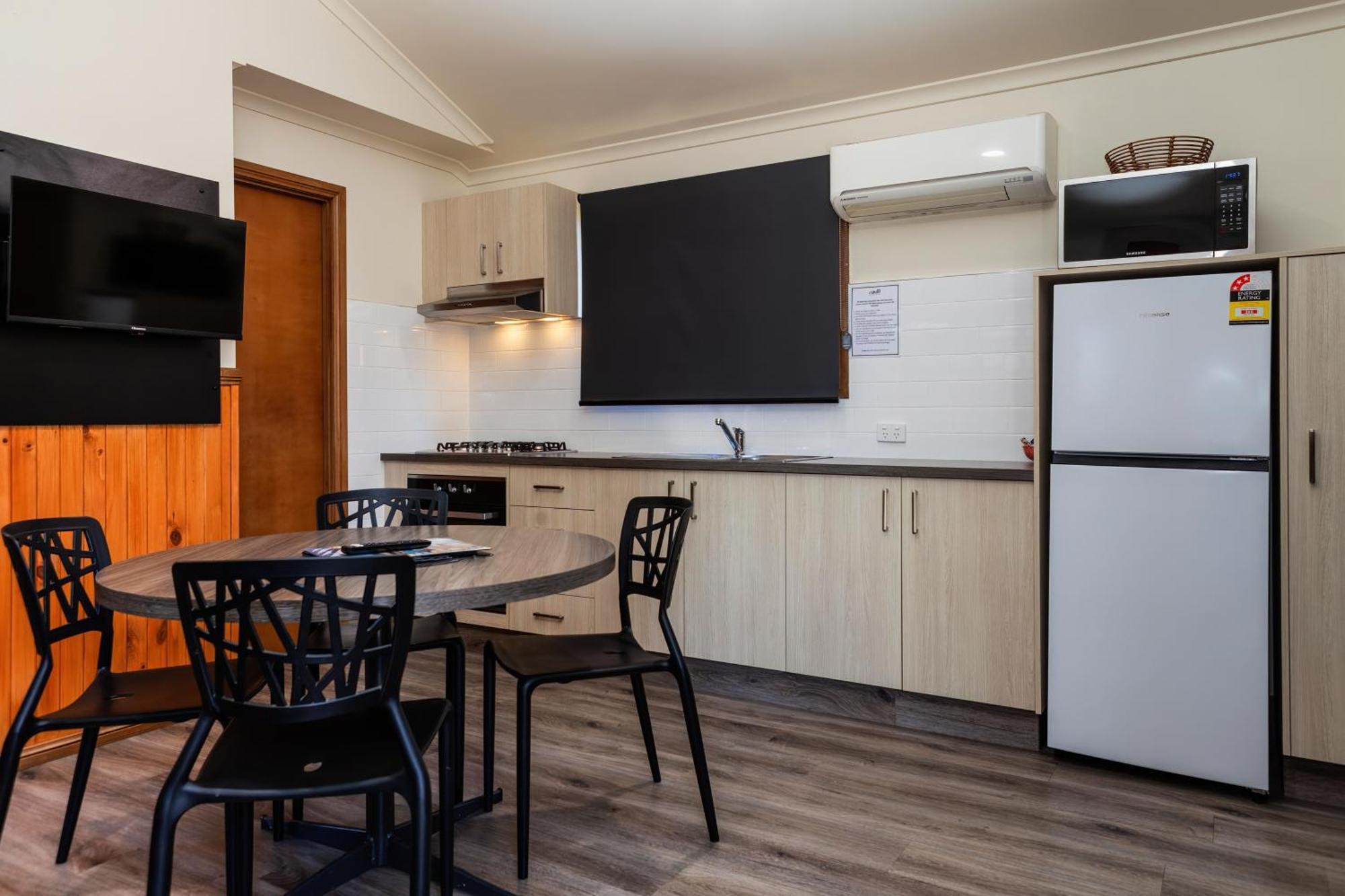 Отель Big4 Albury Tourist Park Экстерьер фото