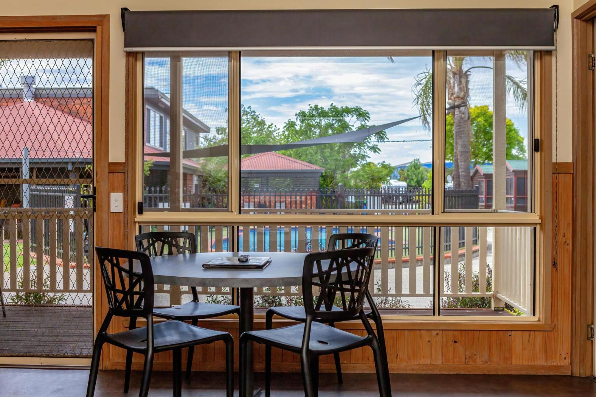 Отель Big4 Albury Tourist Park Экстерьер фото